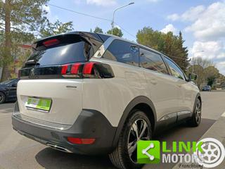 PEUGEOT 5008 usata, con Fari LED