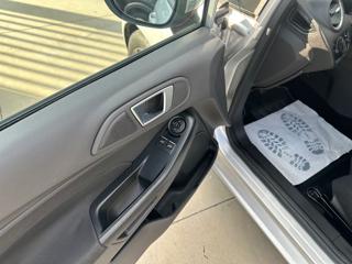 FORD Fiesta usata, con Lettore CD