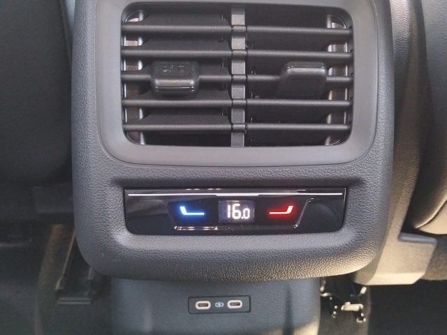 VOLKSWAGEN T-Roc usata 13