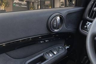 MINI Cooper usata, con Fari LED