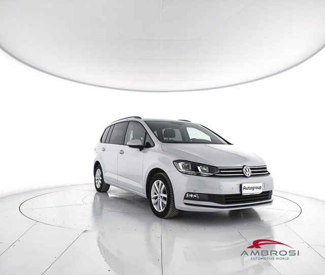 VOLKSWAGEN Touran usata 1