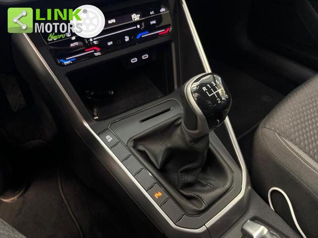 VOLKSWAGEN Taigo usata, con Touch screen