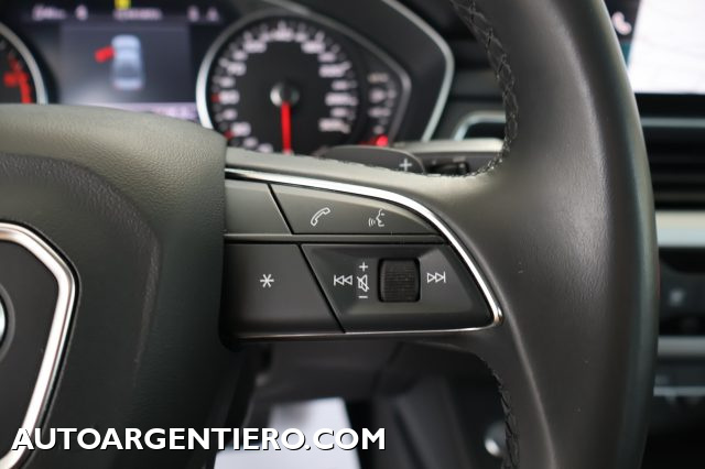 AUDI A4 usata, con Fari LED