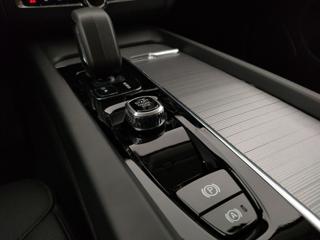 VOLVO XC60 usata, con Luci diurne LED
