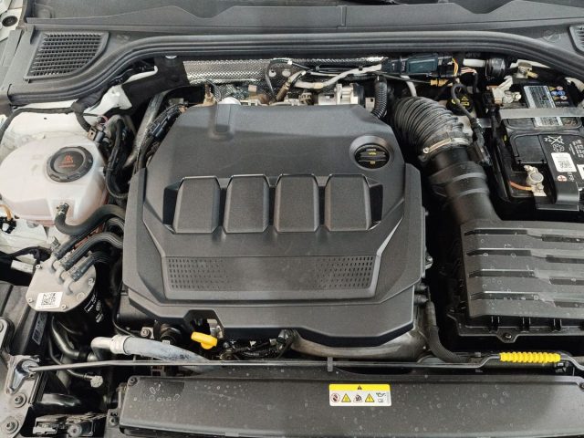 VOLKSWAGEN Golf usata, con Sensore di luce