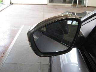 PEUGEOT 208 usata, con Sensori di parcheggio posteriori