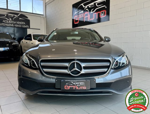 MERCEDES-BENZ E 220 usata, con Airbag
