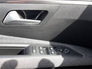 PEUGEOT 3008 usata, con Cruise Control