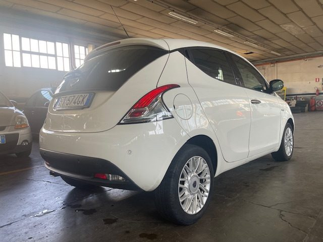 LANCIA Ypsilon usata, con Chiusura centralizzata