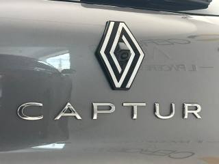 RENAULT Captur usata, con Sistema di navigazione