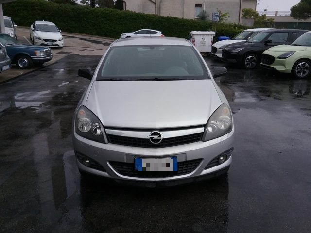 OPEL Astra usata, con Airbag