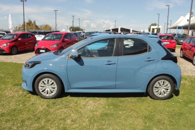 TOYOTA Yaris usata, con Autoradio