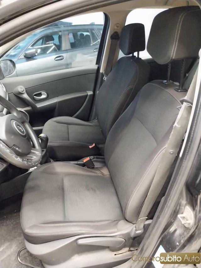 RENAULT Clio usata 23