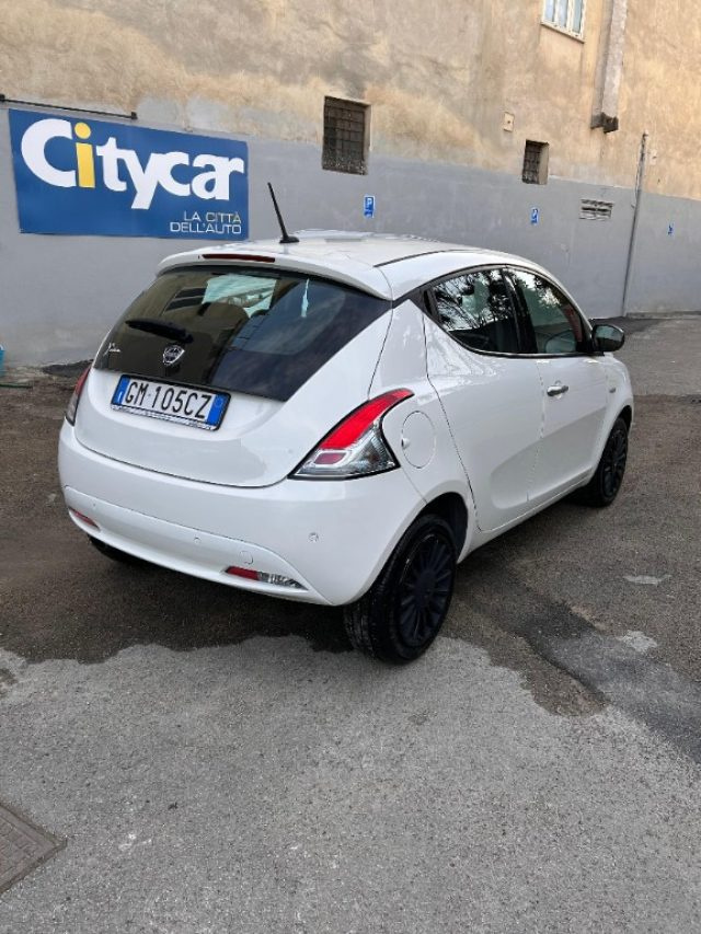 LANCIA Ypsilon usata, con Boardcomputer