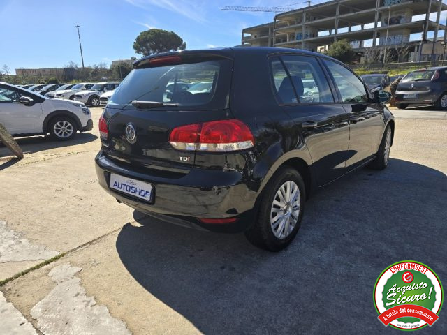 VOLKSWAGEN Golf usata, con Autoradio