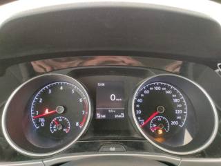 VOLKSWAGEN Touran usata, con Servosterzo