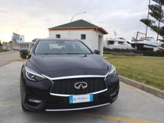 INFINITI Q30 usata, con Volante multifunzione