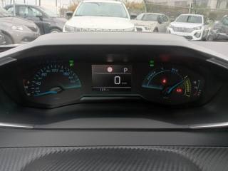 PEUGEOT 2008 usata, con Autoradio
