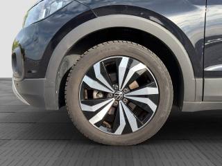 VOLKSWAGEN T-Cross usata 14