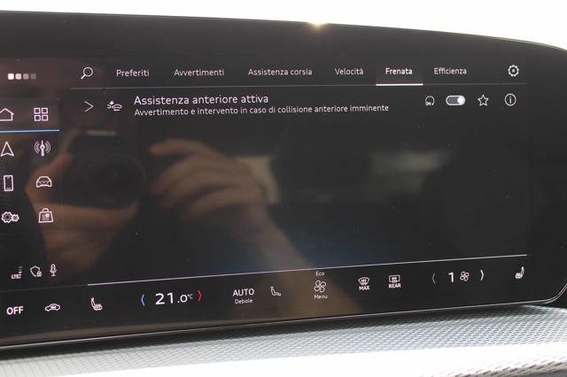 AUDI Q5 usata, con Sensori di parcheggio anteriori