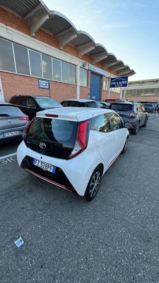 TOYOTA Aygo usata, con Autoradio