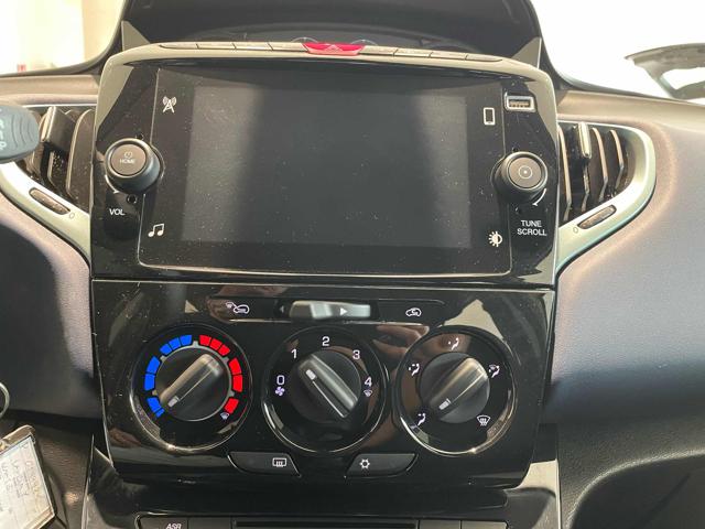 LANCIA Ypsilon usata, con Vivavoce