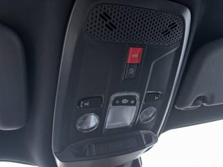 PEUGEOT 2008 usata, con Leve al volante