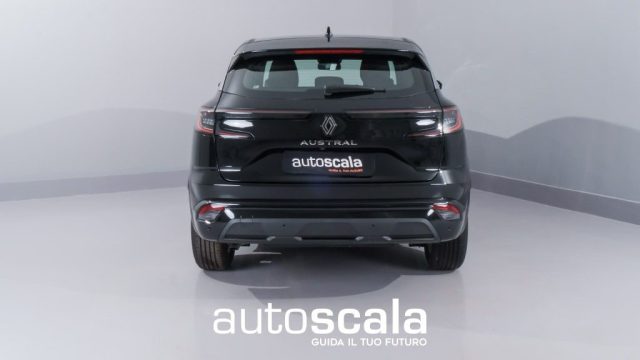 RENAULT Austral usata, con Bluetooth