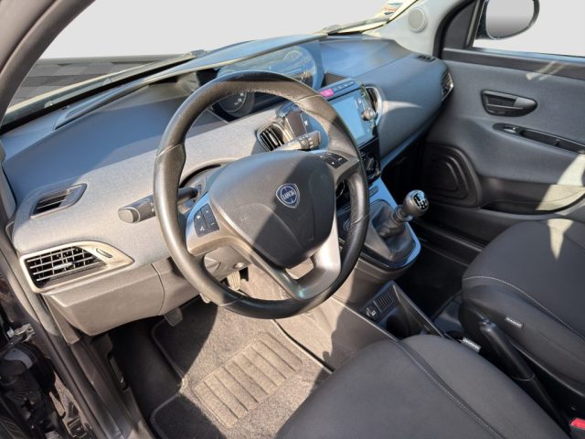LANCIA Ypsilon usata 9