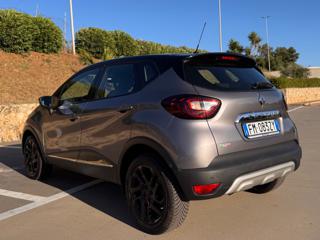 RENAULT Captur usata, con Autoradio