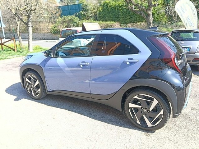 TOYOTA Aygo X usata, con Autoradio