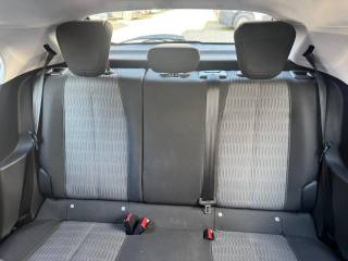 OPEL Corsa usata, con Touch screen