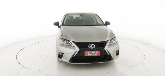 LEXUS CT 200h usata, con Sedile posteriore sdoppiato