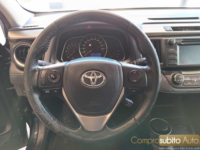 TOYOTA RAV 4 MY23 usata, con Climatizzatore