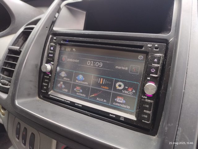 RENAULT Trafic usata, con Gancio traino