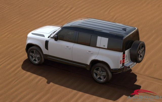LAND ROVER Defender usata 6
