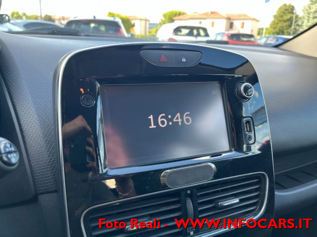 RENAULT Clio usata, con Touch screen