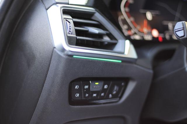 BMW 320 usata, con Controllo automatico clima