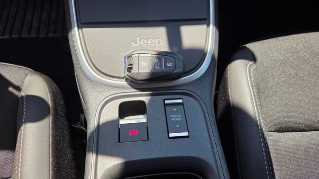 JEEP Avenger usata, con Fari LED