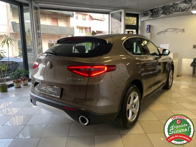 ALFA ROMEO Stelvio usata, con Sensori di parcheggio posteriori