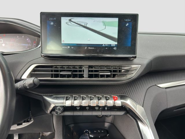PEUGEOT 3008 usata 11