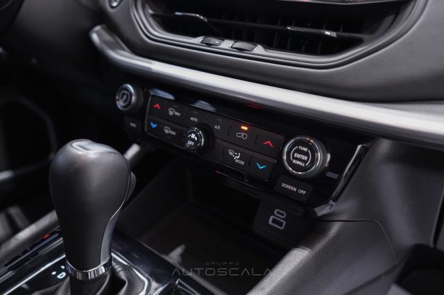 JEEP Compass usata, con Autoradio digitale