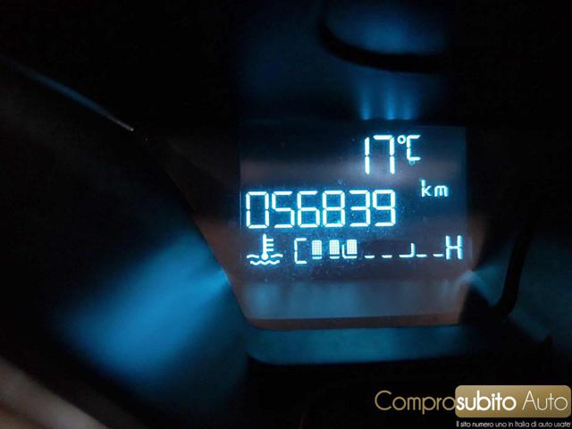 FORD EcoSport usata 18