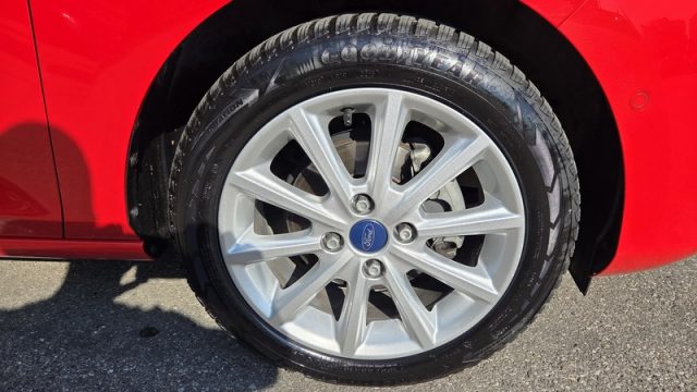 FORD Fiesta usata, con Autoradio