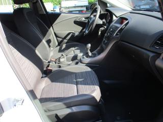 OPEL Astra usata, con Bluetooth