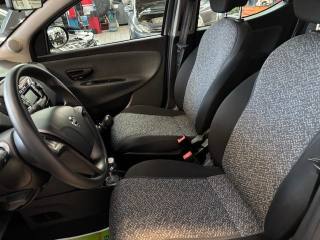 LANCIA Ypsilon usata, con Autoradio digitale