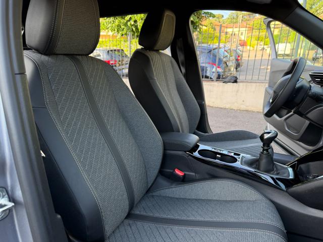 PEUGEOT 2008 usata, con Controllo automatico clima
