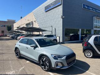 AUDI A3 allstreet TDI 110 kW S tronic Identity Contrast
