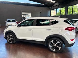 HYUNDAI Tucson usata, con Airbag