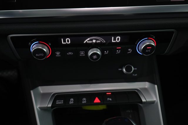 AUDI Q3 usata 11